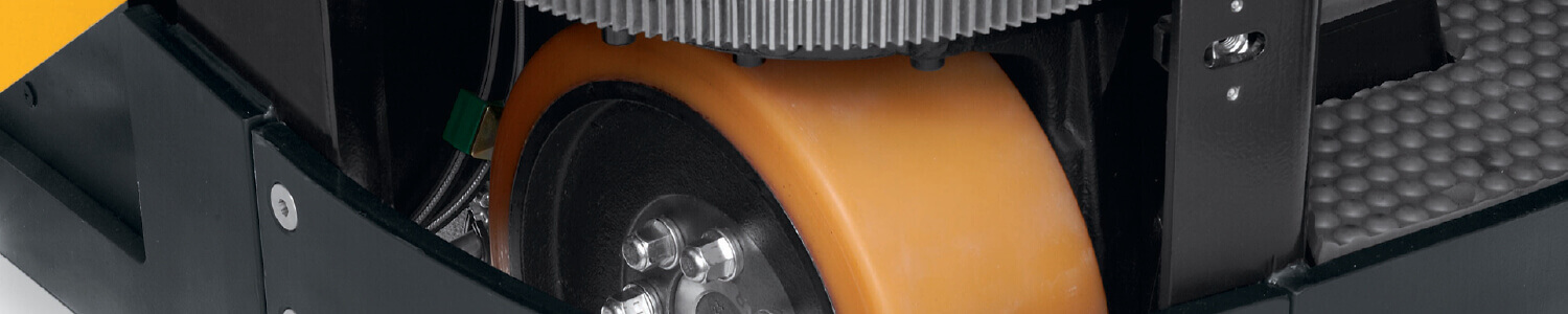 Close up of a Jungheinrich forklift cushion tire